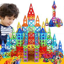 Load image into Gallery viewer, Mini Magnetic Designer Construction Puzzle Set - BabyToysworld
